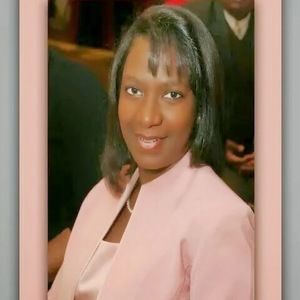 Meet your Posher, Elette